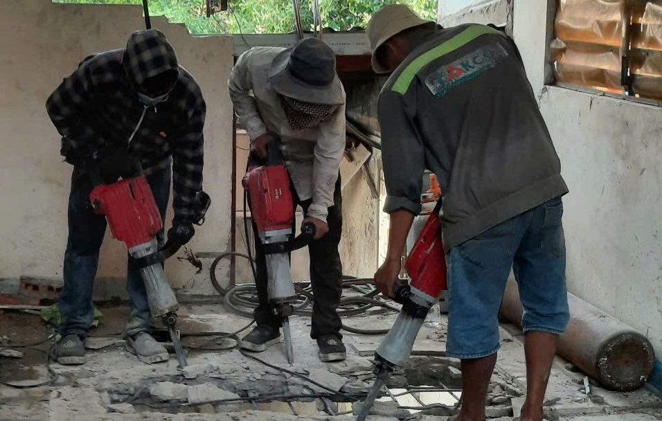 khoan cắt bê tông tâm phát